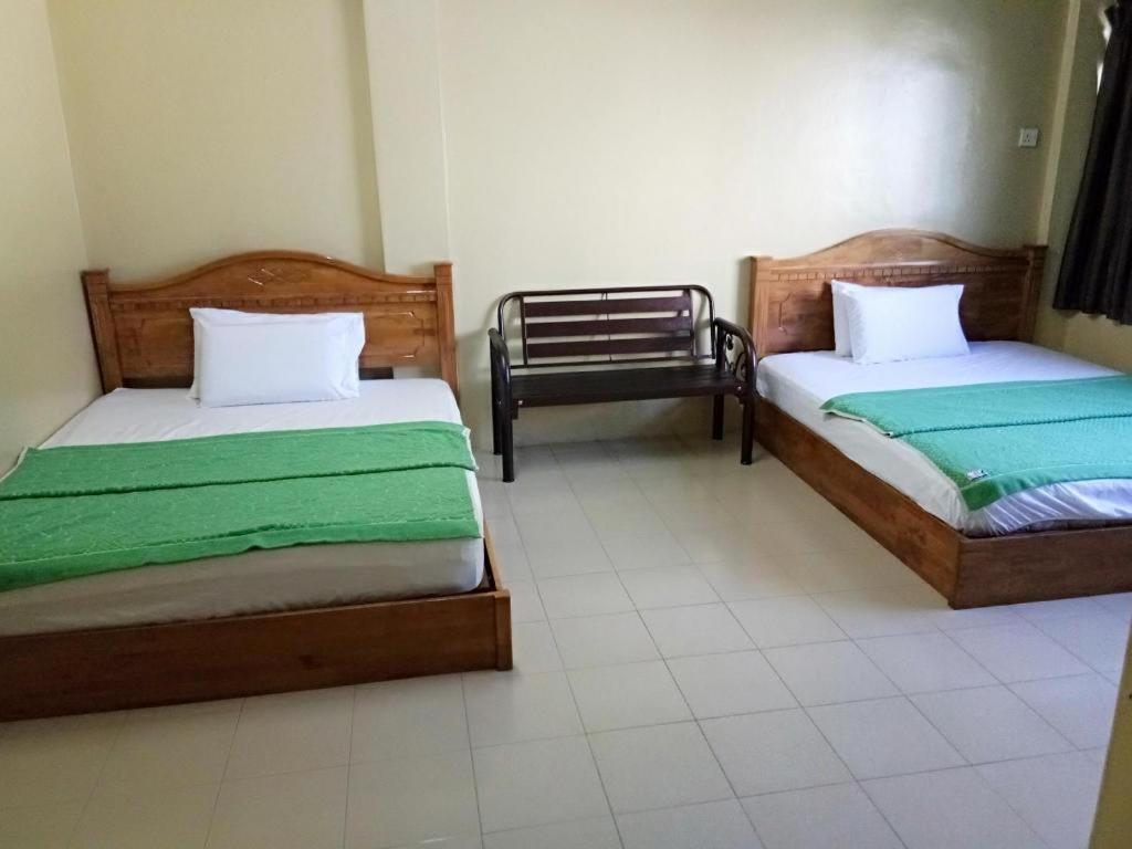 History Hotel Кангар Экстерьер фото